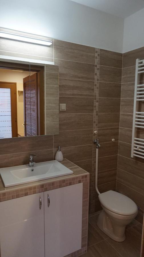 Chloe Apartman Szigetvar Luaran gambar
